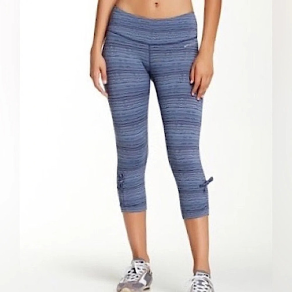 NWOT Brooks Women’s Urban Run Capri Patterned Leggings in Blue Size S - Picture 1 of 13